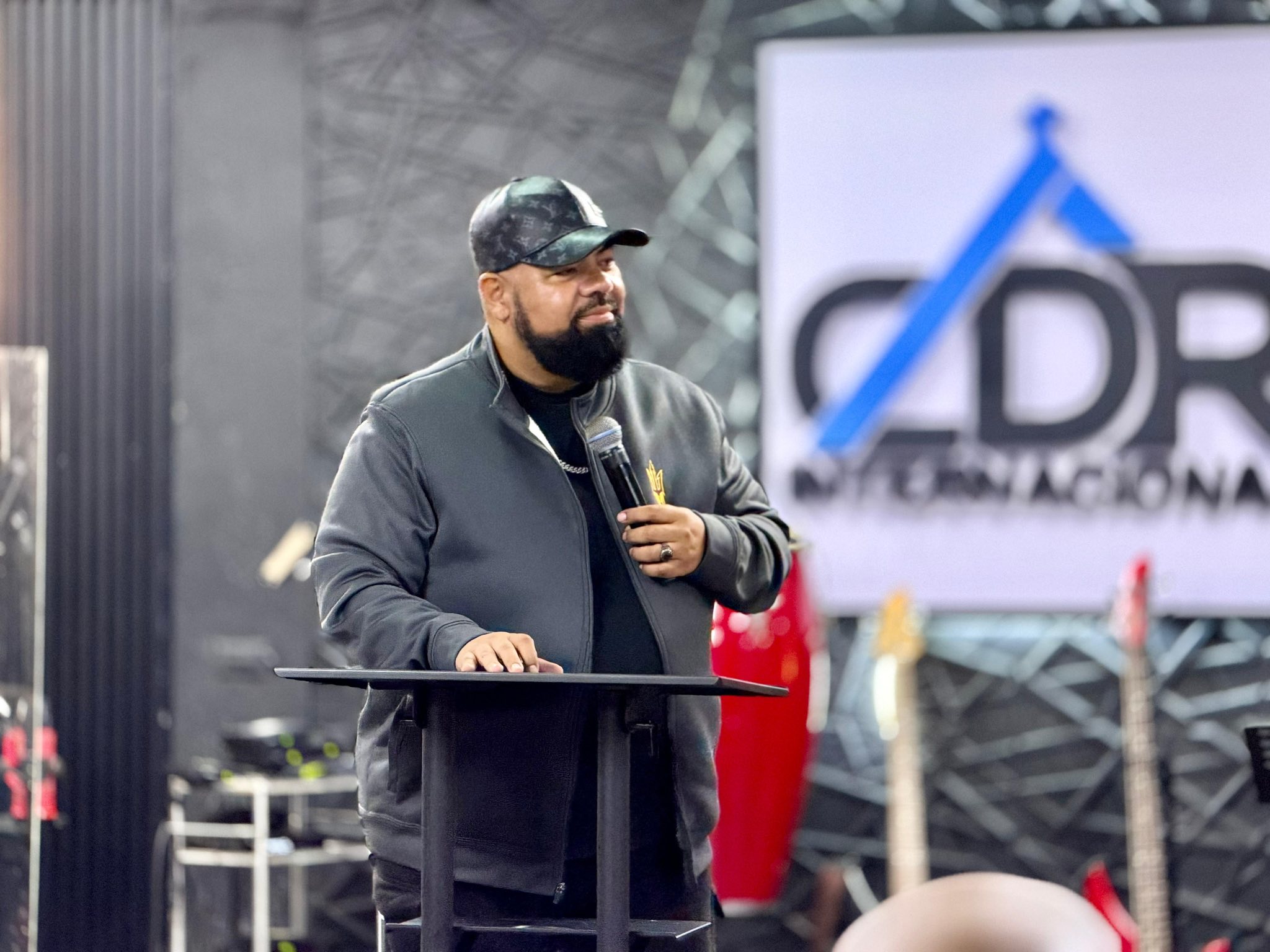 Apóstol José Luis Rivera